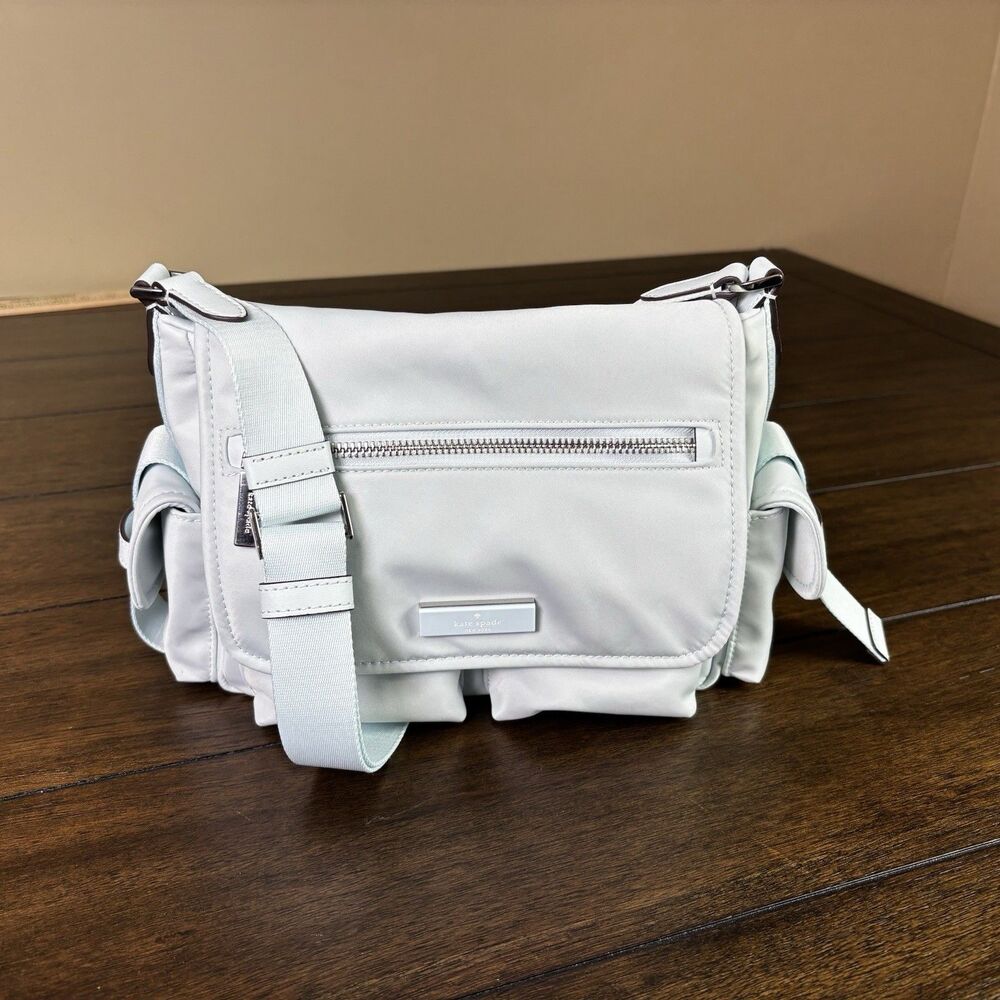 Kate Spade KN672 Carter Ksnyl Cargo Messenger Bag In Crisp Sky EUC - Picture 6 of 16